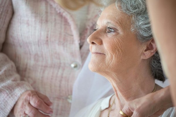 Alzheimer : mieux comprendre pour mieux accompagner